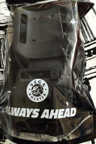 Funda Vega Hoster HK sin estrenar con tres soportes de cinturón de distintos tamaños.
Precio 30€
En Madrid, 00