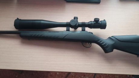 Vendo Sako Quad Heavy Barrel como nuevo, la carabina está impecable con muy pocos tiros, se vende con 12