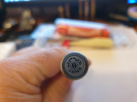Buenas a todos,
Tengo un colimador óptico Bushnell de 3 varillas y he perdido la única que utilizo.Es 20