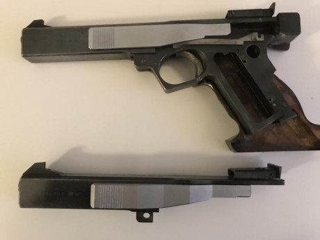 Vendo Sako Triace con dos carros, 22 y 32. Se vende por 500 euros, solo tiene una pega, la empuñadura 32