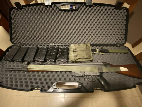 Vendo mi Cetme C con 20 disparos, he sido su único dueño.
Lo vendo con 6 cargadores de colección  del 00