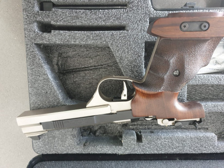 Vendo Fein. con muy pocos tiros .
Esta impecable .se puede ver y provar en castellon.
la vendo porque 01