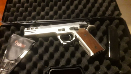 Vendo pardini GT 9 en perfecto estado 
9mm dos cargadores maletín 
Precio 1000€

RETIRADA 21