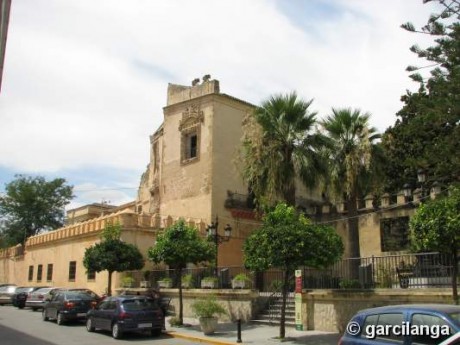  No se a vosotros, pero a mi los castillos me encantan.
Cuando paso delante de alguno no pierdo oportunidad 00