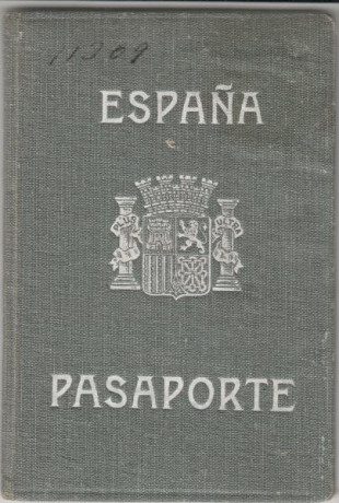  EN RECUERDO Y HOMENAJE A LOS QUE YA NO ESTÁN. 

Si pones en  GOOGLE    PASAPORTES EN LA MEMORIA   da 150