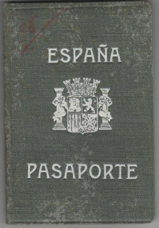  EN RECUERDO Y HOMENAJE A LOS QUE YA NO ESTÁN. 

Si pones en  GOOGLE    PASAPORTES EN LA MEMORIA   da 100