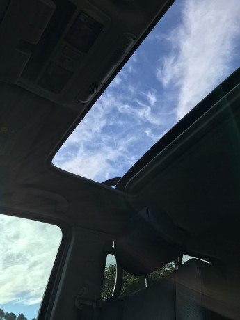Un amigo vende este 4x4 muy cuidado, el tema de la circulación en Barna tiene sus consecuencias .
Se llama 10