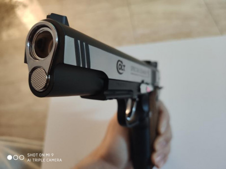 En venta Colt Special Combat en estado seminuevo (solo se ha utilizado 2 veces), utiliza bb's de acero 00