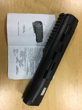 Vendo  CARGADOR metálico  de 10 tiros para DRAGUNOV-TIGRE.  Difícil de conseguir.
También vendo GUARDAMANOS 01