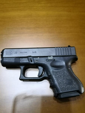 Hola. 

Vendo una GLOCK 26, 9mm PB seminueva. Está en buenas condiciones pues ha disparado unos 300 cartuchos 30