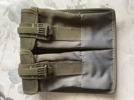 Hola, vendo este conjunto para nuestro glorioso Cetme.
Consta de bayoneta,cargador aluminio 20 disparos 12