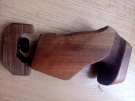 Empuñadura talla M para Walther GSP antigua.
Sin mnodificaciones.
50+envío 00