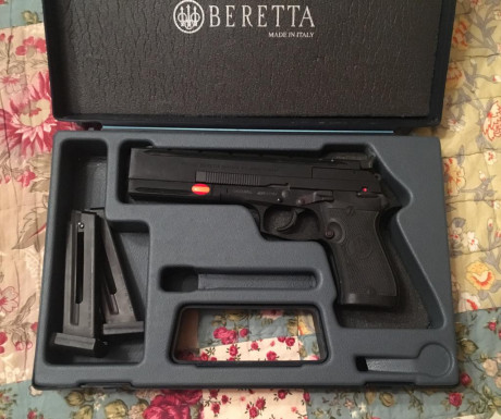 Se vende Beretta 87 tarjet, licencia F, provincia Toledo, único propietario, unos 500 disparos, comprada 00