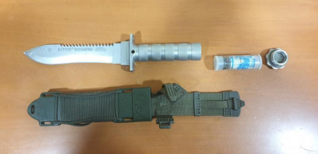 Hola vendo cuchillo aitor bucanero. El cuchillo tiene señales de uso pero esta en bastante buen estado 00