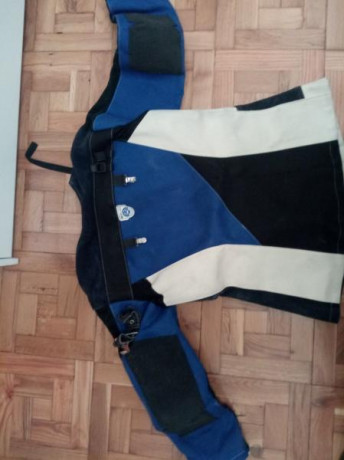Buenas a todos, Poniendo orden en los armarios ha aparecido la chaqueta de tiro que compre y no llegue 02