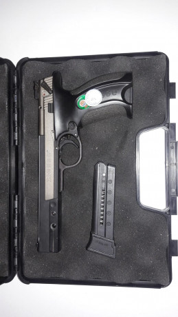  Arma VENDIDA 
Un amigo vende su hammerli 22lr
Guiada en F
Esta en la provincia de Alicante

Pide 375€

Interesados 00