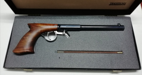     pistola de avancarga de percusión, marca ARDESA , Mod. UNDERHAMMER Cal. 40
En buen estado. Se incluye 02