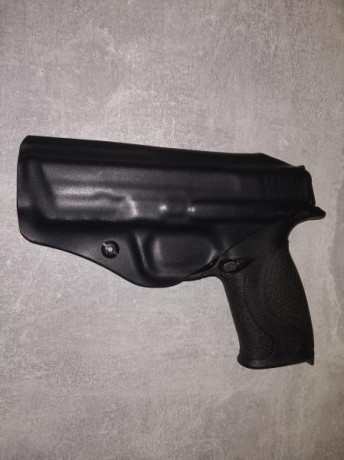 En venta pistola Smith & Wesson MP9 Standard cañón de 4".
Tres cargadores, dos sin utilizar.
Funda 30