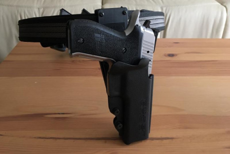 Hola,

Pongo a la venta los siguientes accesorios para IPSC:

- Cinturón 110 Ghost Fibra de carbono
- 00