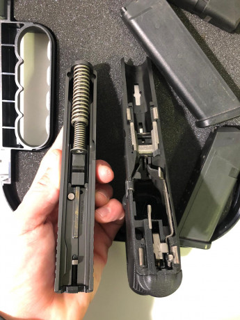 Se vende glock 19 gen 4 por falta de uso, muy pocos tiros, en perfecto estado, disparador a 2kg, 3 cargadores, 02