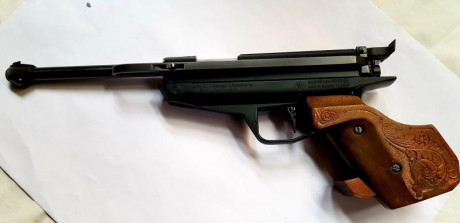 Pistola de precisión FEINWERKBAU modelo 80       VENDIDA  

Pistola para tiro de precisión de la famosa 02