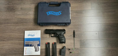 Hola a todos.

Vendo pistola WALTHER PPQ de 9 mm.

Tiene 28 disparos. Ni uno más. La compré hace 2 años 02