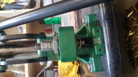 Saludos me veo en el problema que dejè atràs ,tengo un oufitter 243 y un thompson center del mismo calibre,monotiro 52