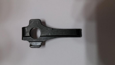 Hola compañeros:
Vendo una llave herramienta Mauser para Luger P08 fabricada en 1935, waffenamt w154. 00