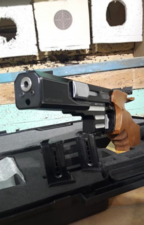 Una compañera de club vende estas dos magníficas armas,ambas con muy poco uso y el perfecto estado que 02