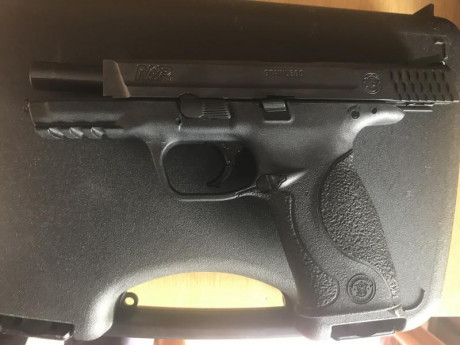buenas compañeros, vendo esta pistola en un estado impecable, usada muy poco, la compre para defensa de 02