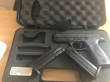 buenas compañeros, vendo esta pistola en un estado impecable, usada muy poco, la compre para defensa de 00