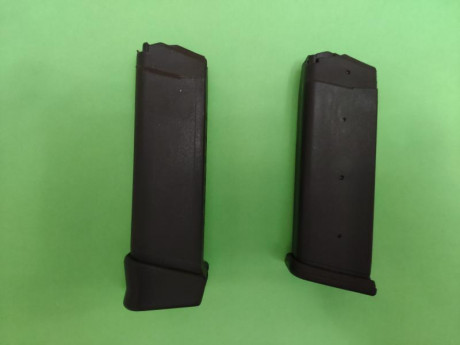 Vendo dos cargadores originales Glock de 15 y 17 cartuchos.
Están como nuevos. 60 euros los dos. 00