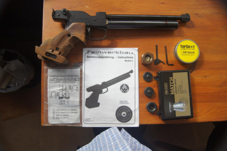 Se trata de la pistola neumática que ha mantenido el récord mundial durante 20 años 1983-2002 con una 01