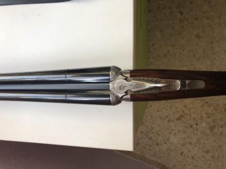 Se vende escopeta pararela calibre 20. Está nueva. Fecha compra noviembre 2018, marca Fabarm, modelo classis 02