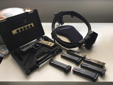 Buenas, vendo cz sp-01 shadow modificada para tirar en standar. La pistola tiene cuatro años y 5.000 disparos 22
