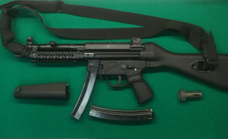 Se vende MP5 en 9mm Parabellum.

El arma se encuentra en Galicia y está guiada en D.

Se entregaría con:
-Guardamanos 02