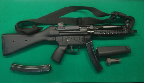 Se vende MP5 en 9mm Parabellum.

El arma se encuentra en Galicia y está guiada en D.

Se entregaría con:
-Guardamanos 01