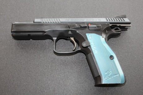 Vendo CZ Shadow II comprada en enero de 2018. Tiene unos 5000 disparos todos de munición recargada. Se 02