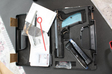 Vendo CZ Shadow II comprada en enero de 2018. Tiene unos 5000 disparos todos de munición recargada. Se 01