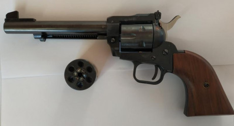 vendido retirar  revolver HS Mod. 21 S Cal.22 LR 22Magn. Cañon 5.5". Alza regulable en altura y deriva. 01