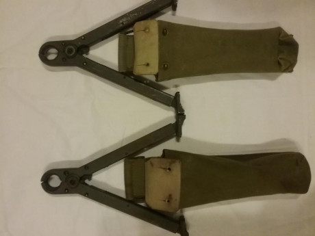 Vendo 2 bipodes de cetme. Uno de ellos le modificaron la cabeza alisando el  interior del enganche, continua 01