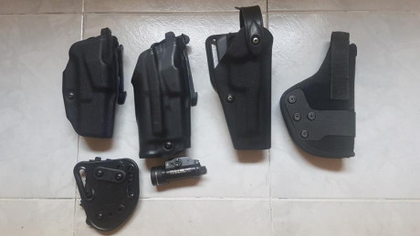 Pongo a la venta accesorios que tenía por ahí de la Glock 17


Funda Uncle Mike, solo el vaso, era de 00