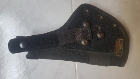 Pongo a la venta accesorios que tenía por ahí de la Glock 17


Funda Uncle Mike, solo el vaso, era de 30