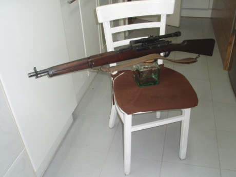 Imitación COMPLETAMENTE INERTE de fusil de cerrojo para recreación histórica, rodajes, ambientación,etc.
Fabricado 02