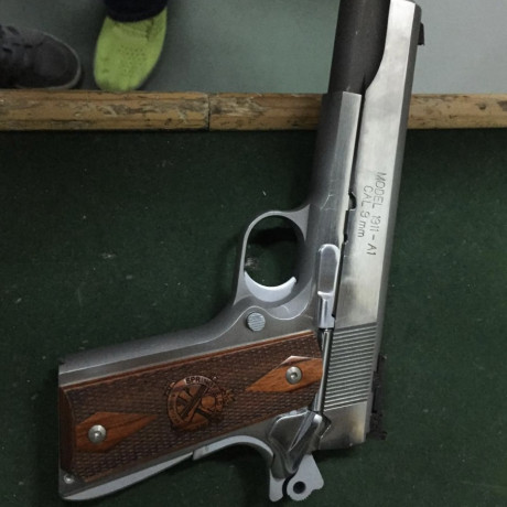 Vendo pistola 1911 A1 Springfield Inoxidable. En perfecto estado de tiro, va con cargador adicional al 00