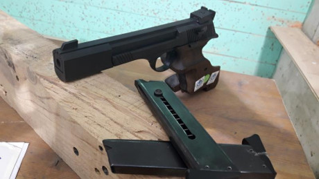 Una compañera de club vende estas dos magníficas armas,ambas con muy poco uso y el perfecto estado que 21