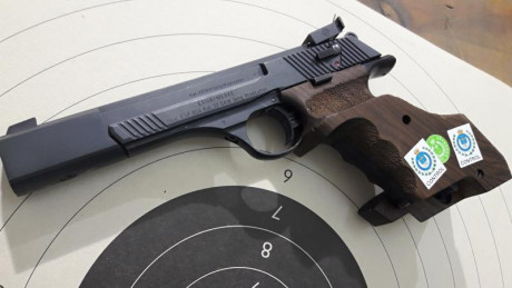 Una compañera de club vende estas dos magníficas armas,ambas con muy poco uso y el perfecto estado que 20