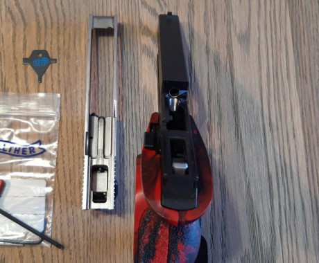 Muy buenas.
Vendo mi Hammerli x esse corta, comprada hace menos de un año y que no llega a 2000 disparos. 01