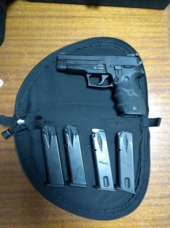 Buenas a todos! 
Pongo a la venta mi querida Sig Sauer P226 del 9pb por cambio a otra más ligera de porte 01