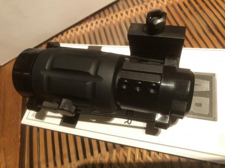 Vendo Óptica basculante Bushnell AR optics AR731304 de 3 aumentos (3x) para utilizar junto con un punto 02